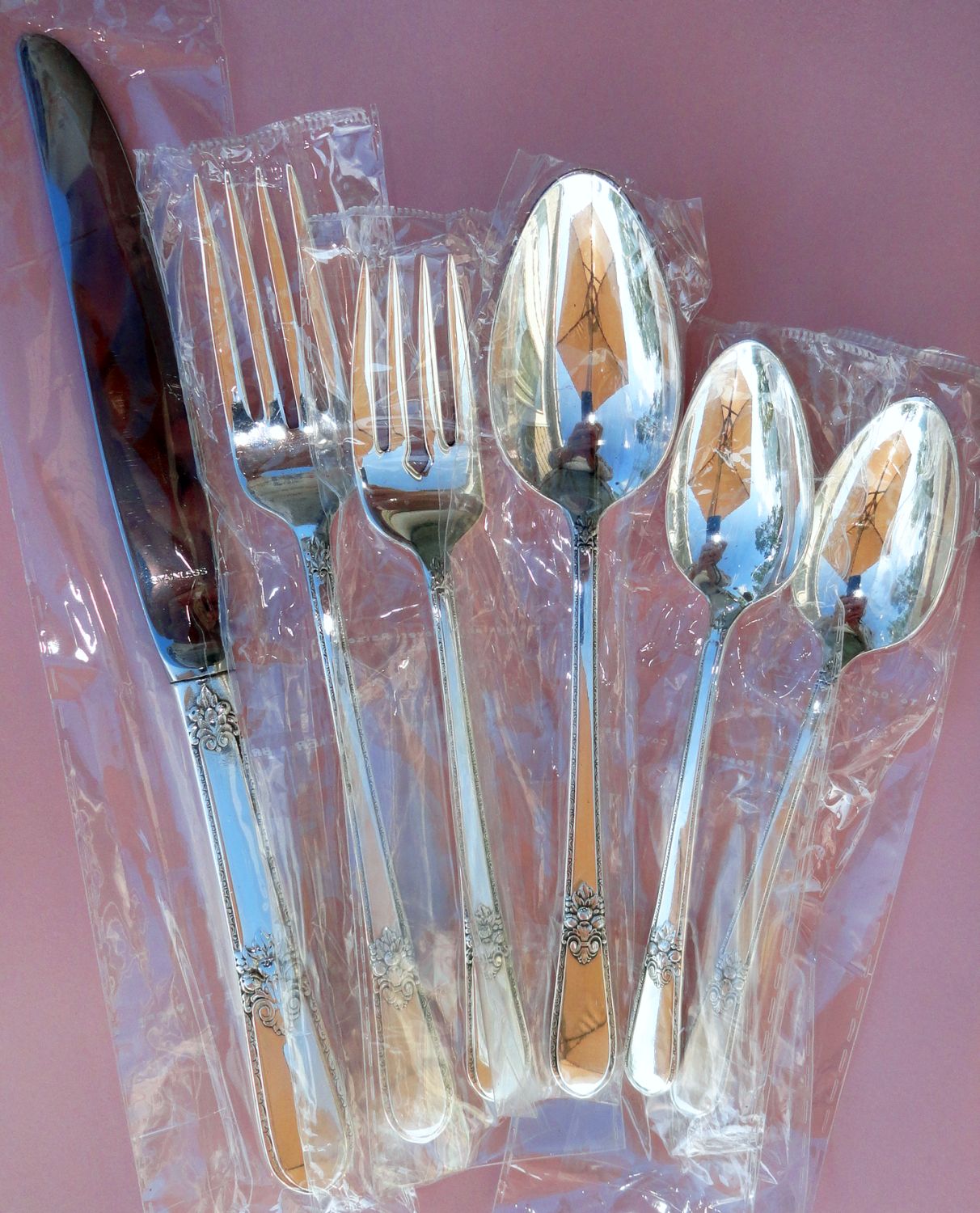 Adoration 1930-1973 6-pcs place settings
