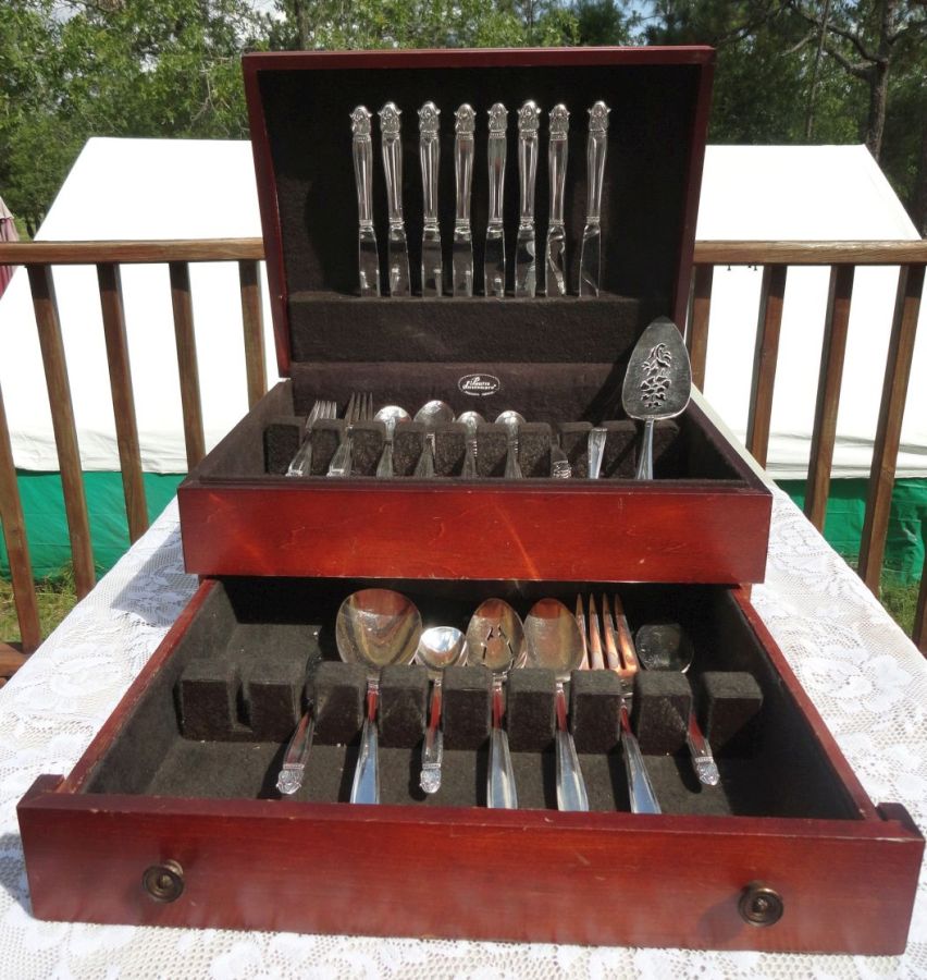 Danish Princess 1938 Dining Service for 8