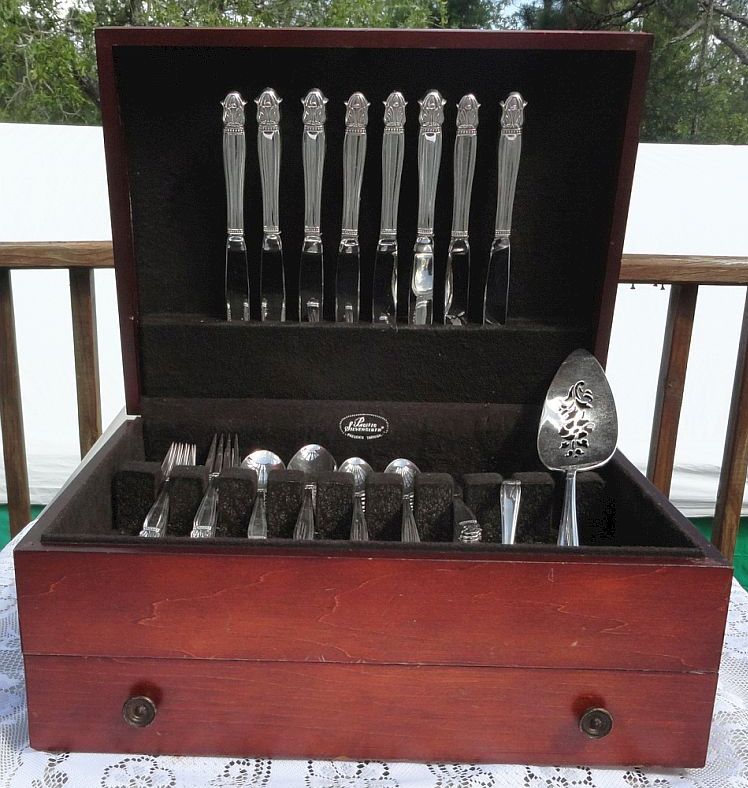 Danish Princess 1938 Silverplated Flatware Dinner Service for 8 in Chest